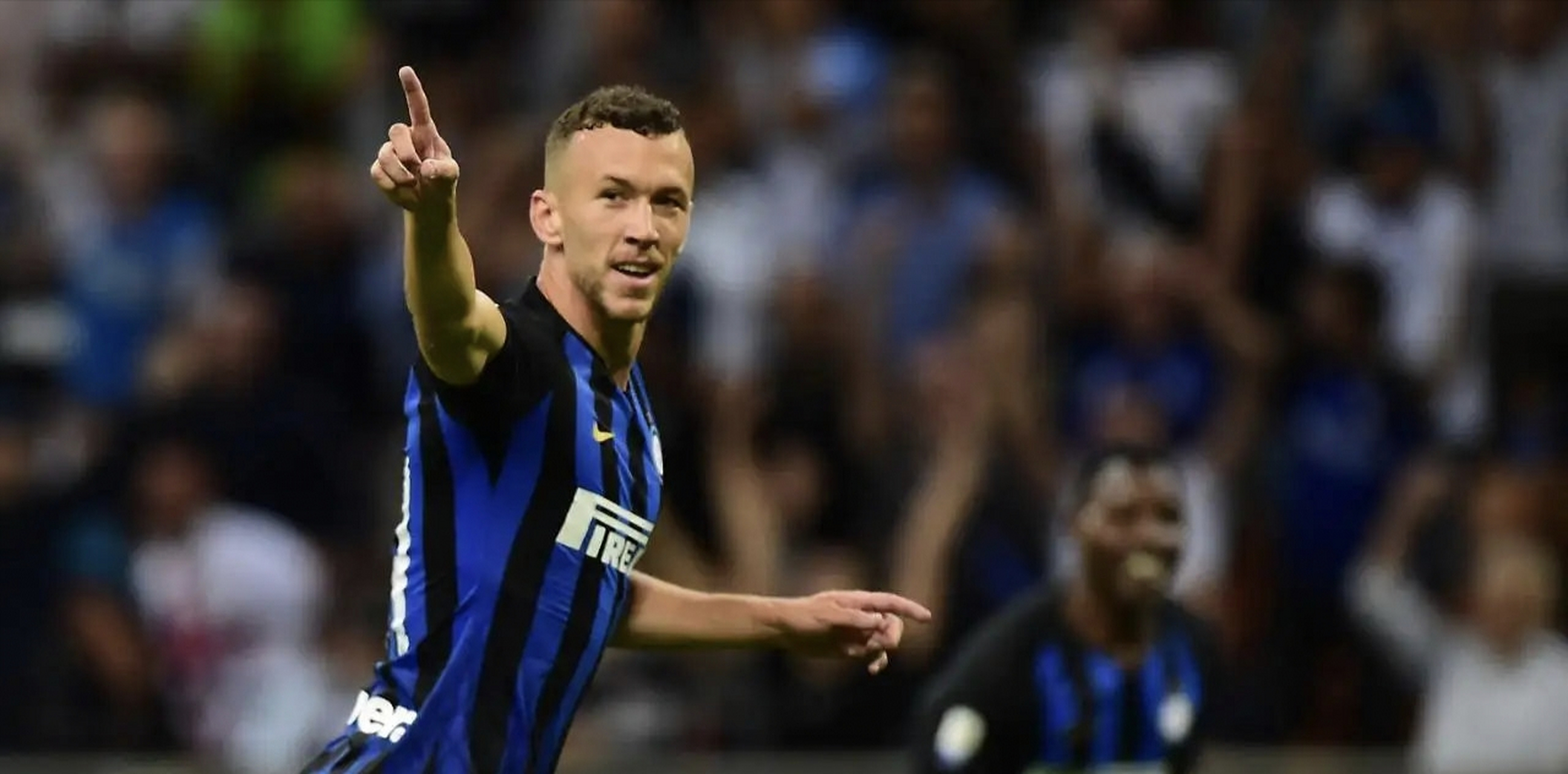 国际米兰血洗瑞士,马夏尔一己之力扛起全队 国际米兰血洗瑞士,马夏尔一己之力扛起全队