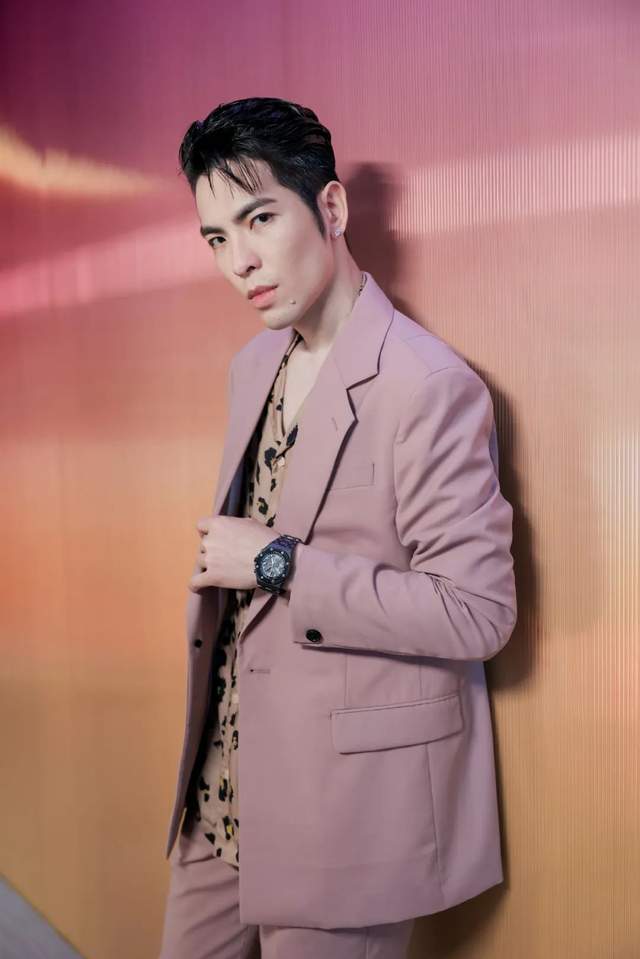 MAD力克HLE,Meiko三分雨点燃全场 MAD力克HLE,Meiko三分雨点燃全场