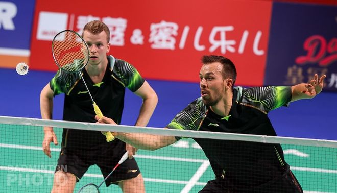 德国队完胜中国队，安赛龙关键制胜