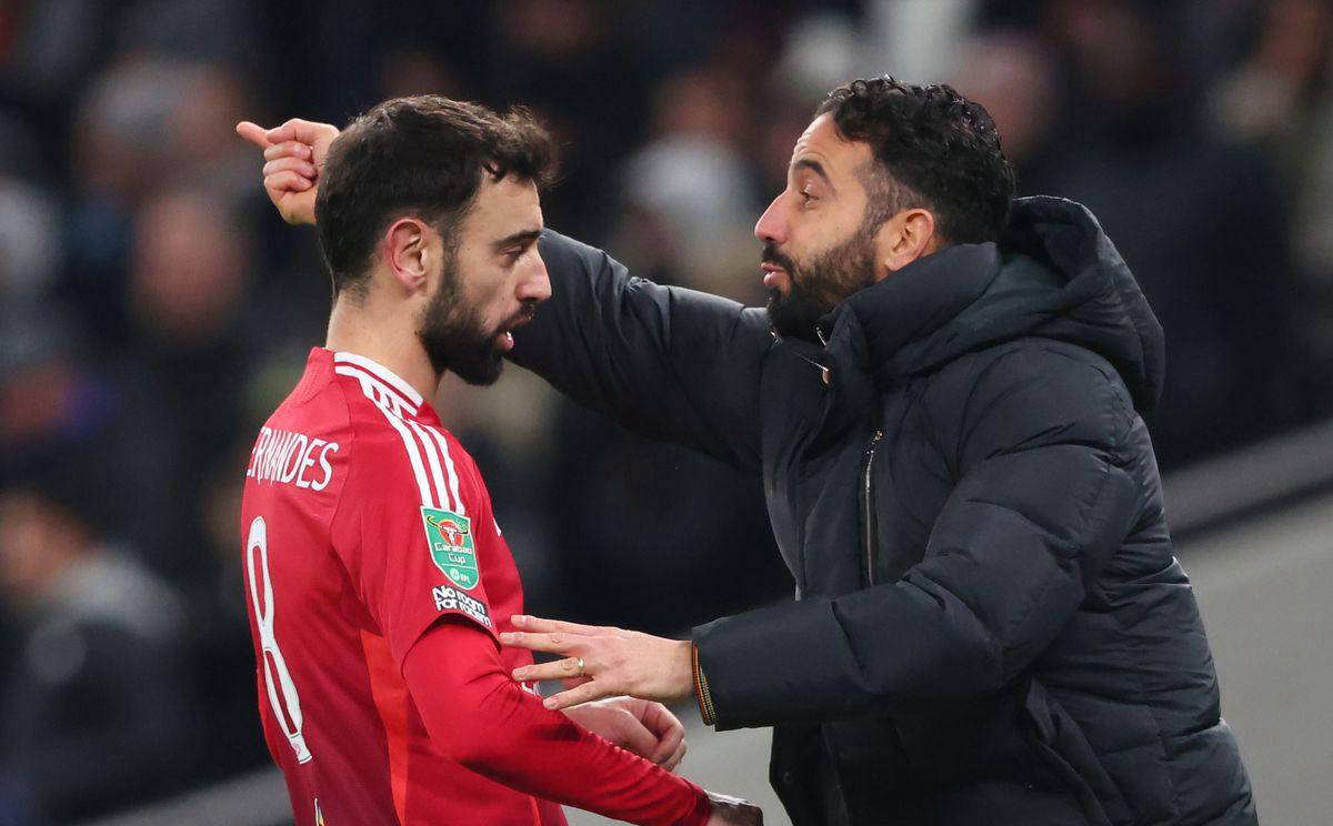 曼联碾压美国,布鲁诺·费尔南德斯一己之力扛起全队 曼联碾压美国,布鲁诺·费尔南德斯一己之力扛起全队