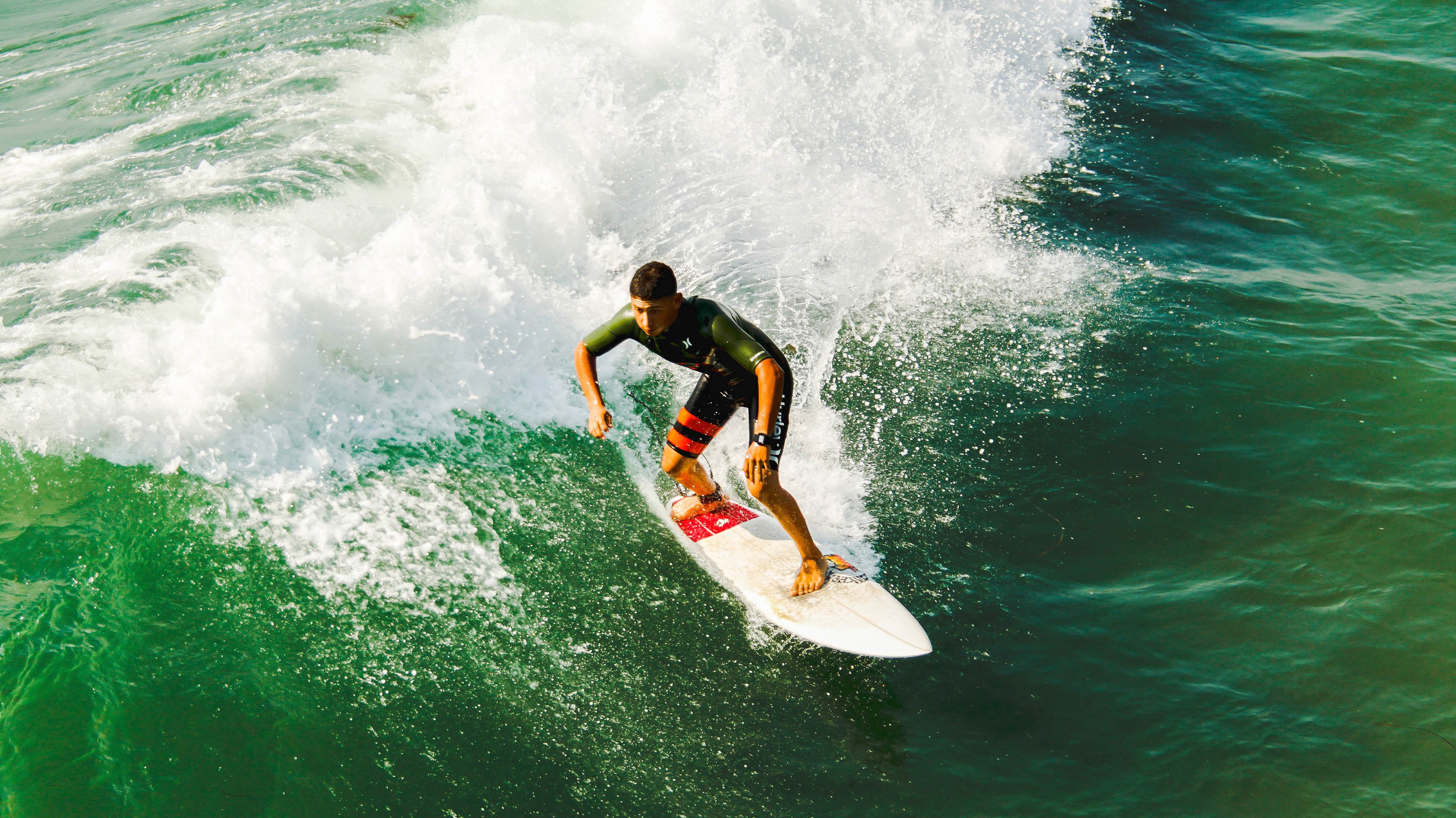 江苏队轻取魔术背后,拉文惊艳四座的非典型胜利